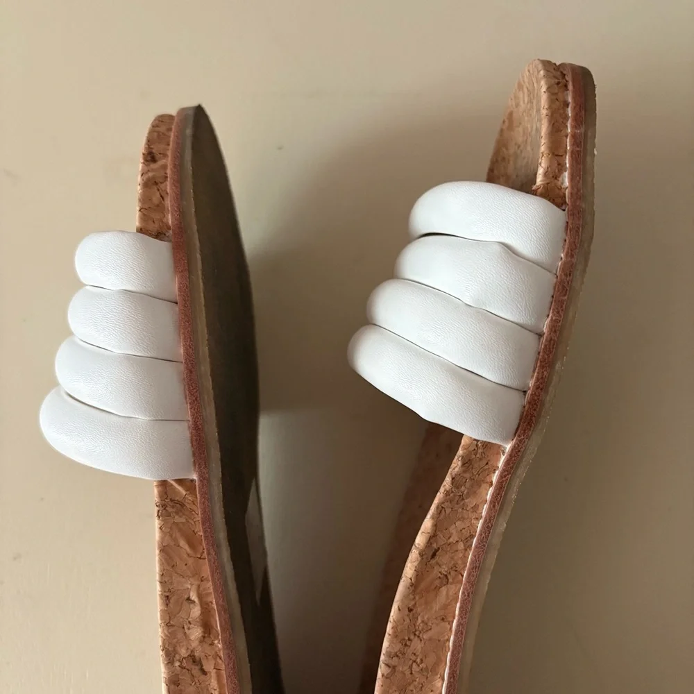 Steve Madden Minimalist White Slide Sandals